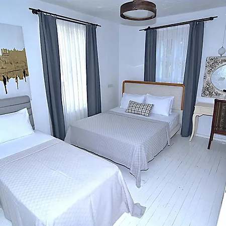 B House فندق ألاتشاتي