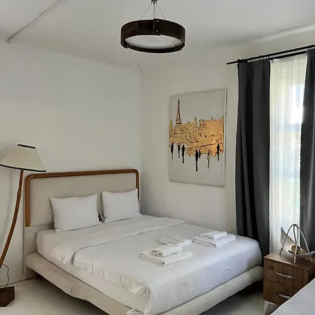 B House ألاتشاتي